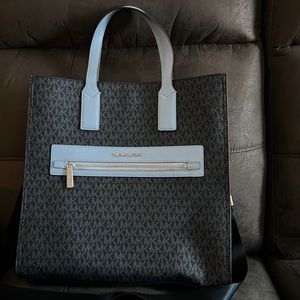 New never carried Michael Kors tote